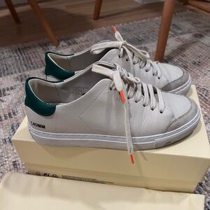 Axel Arigato Sneakers